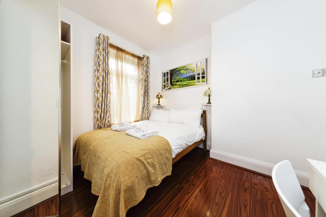 Your Chic 3Br Home Comfort And Style In Londres Extérieur photo