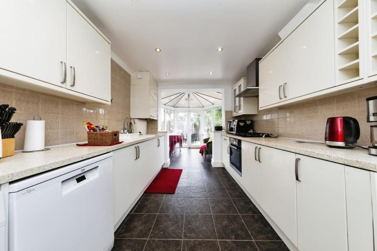 Your Chic 3Br Home Comfort And Style In Londres Extérieur photo