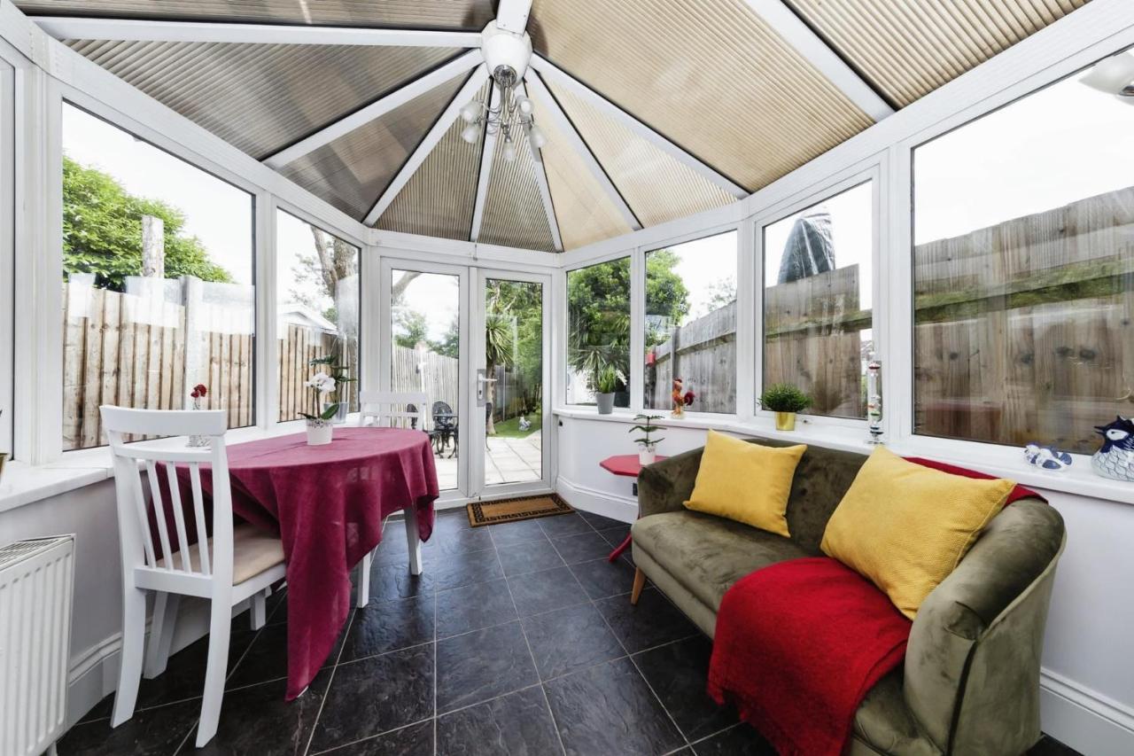 Your Chic 3Br Home Comfort And Style In Londres Extérieur photo